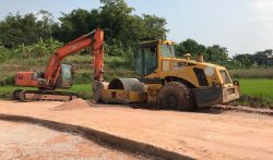 为了钱,我已成非洲人