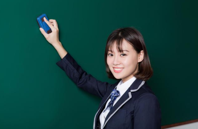 南宁市外语高中,南宁市外国语学校高中部招生电话