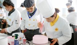 南宁学西点的学校,南宁西点学校学费一般多少